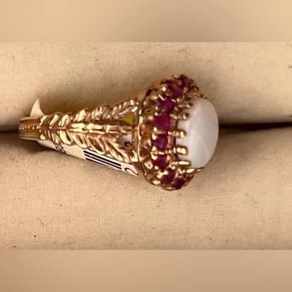 VINTAGE OPAL & RUBY HALO RING - size 7 - Picture 2 of 4